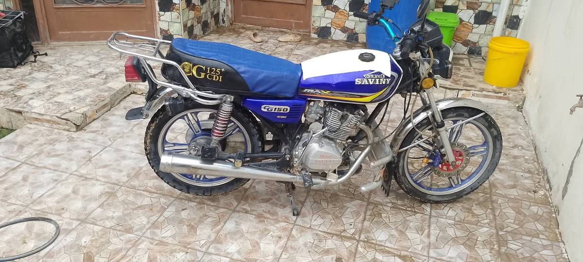 السلام عليكم ايراني 22 فول نضافه محرك شرط مو مفتوح اخو الزيرو للستفسار خاص او عل ***********
