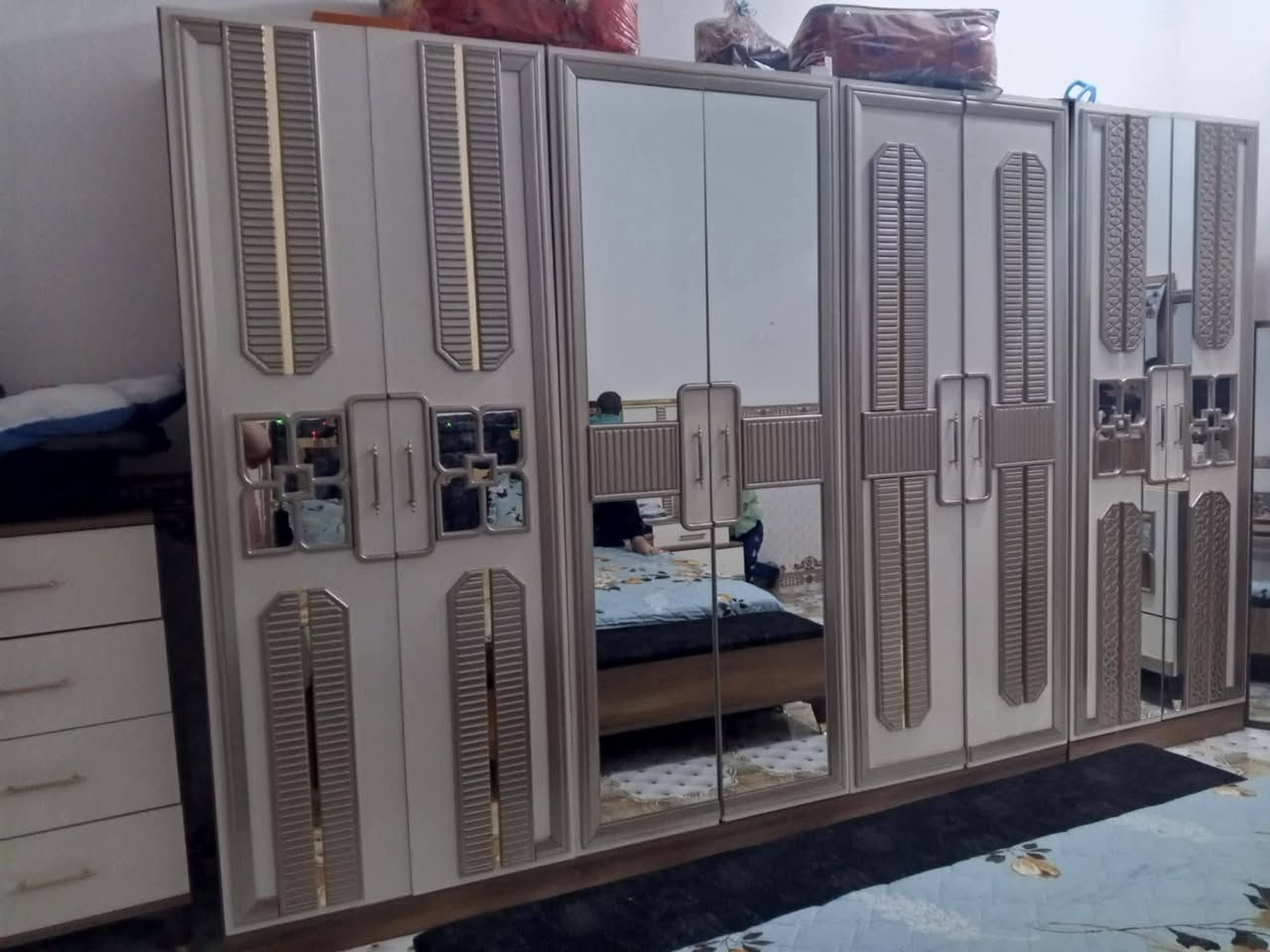 للبيع غرفه تركيه جديده موديل حلو
8 قطع ما بيها اي خلل


**إذا كنت صاحب هذا الإعلان وتريد حذفه لأي سبب، رجاءا أرسل رسالة إلى الدعم الفني**