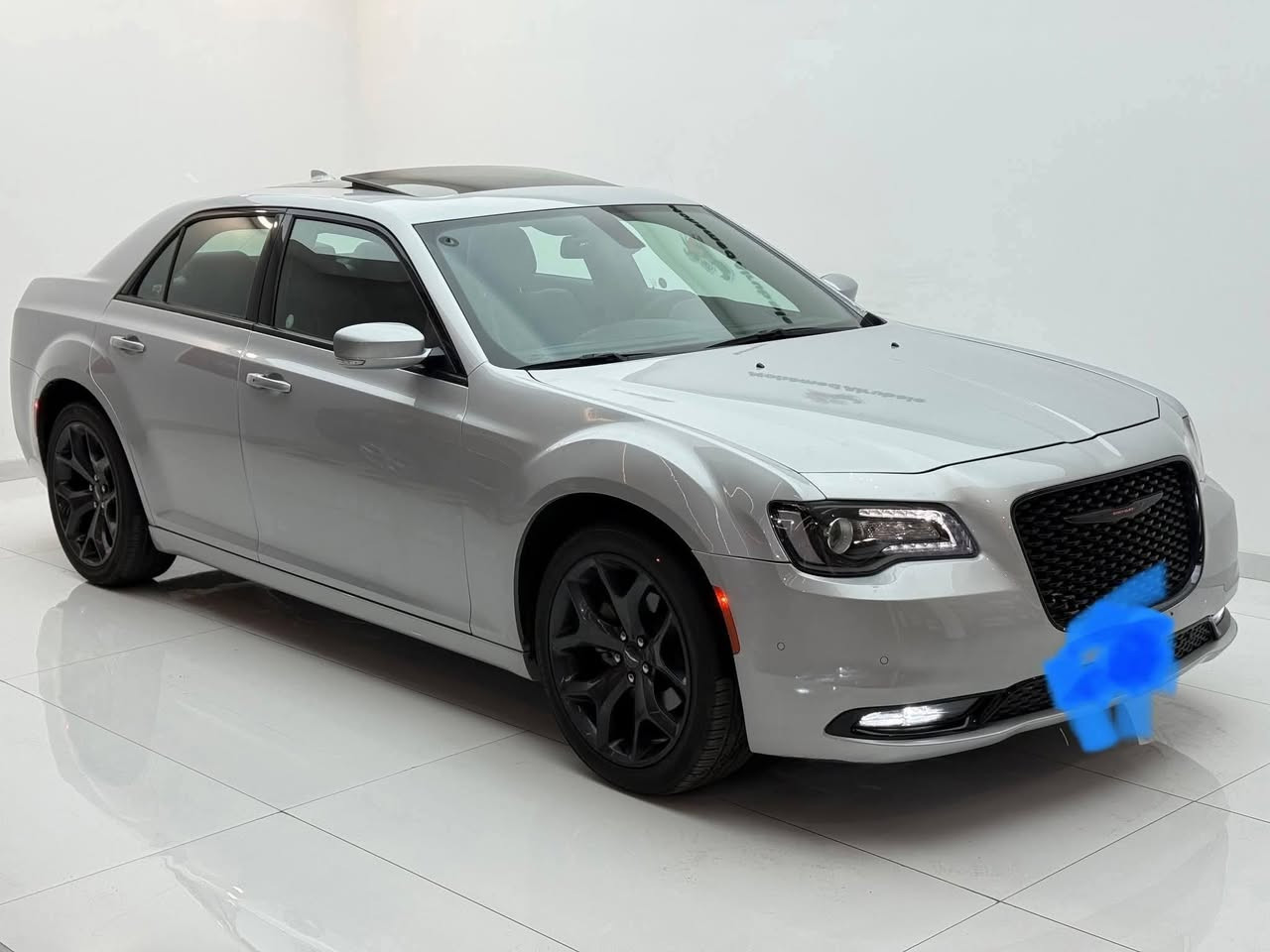 #بسم__الله__الرحمن___الرحيم
#كرايسلر__موديل___2023 ((( S)))#الاصدار_الاخير
#كلين___تايتل____وارد___امربكي__

#ملاحظه___ترقيم___اربيل___جديد___صور___امريكا

#رقم____شاصي____بالمنشور
مكان السياره..بغداد الصالحيه مقابل وزراة الخارجيه السياره ماشيه 13000 الف مايل كفاله شخوط رصعات
#المواصفات
بانوراما نقطه عمياء حساسات اماميه مصابيح اماميه لد
زنون بروجكتر LED  ويل قياس  ((20)) حساسات اماميه 
كراسي جلد مرايه  رادار هواي مواصفات بعد اخوان 
#السيارة__جديده__

رقم الهاتف ***********
