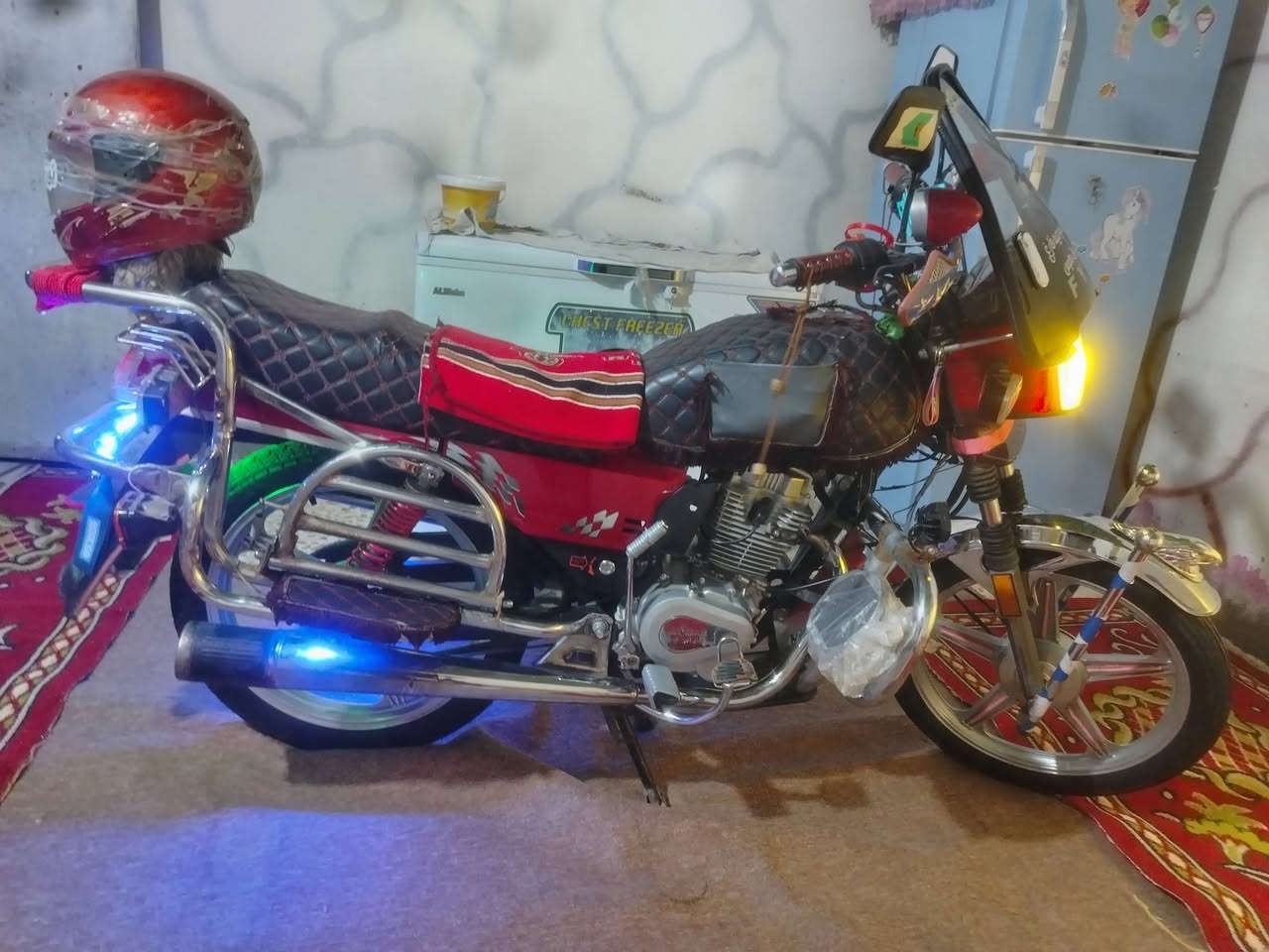 سلام عليكم دراجة فيوم للبيع مكان النعمانية أوراق اصولي موديل 2019 دراجة خير من الله النتصال علة رقم ***********
