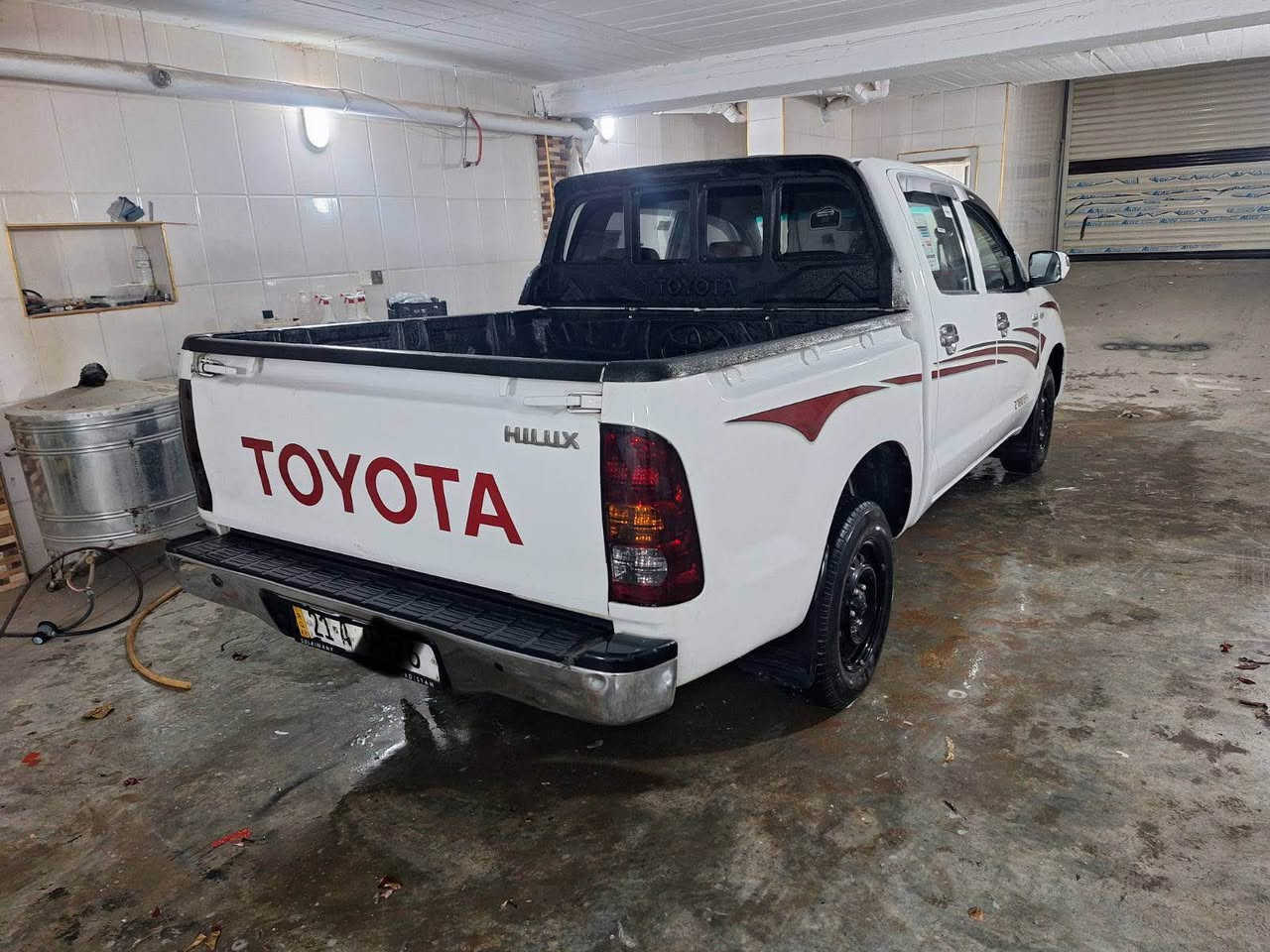 للبيع تويتا هايلوكس موديل 2006سعودي شاصي 19رةقمةسليمانية سةنةوية جديدة 2028بسمي بشرط طحويل 3قطع صبخ كفالة عامة سعرة 133$مكان كلار *********** كالار, السليمانية
