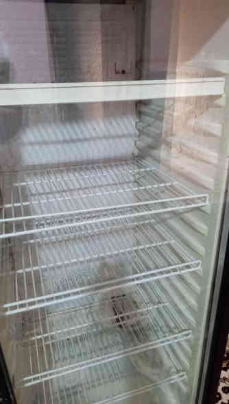 سلام عليكم عارضة البيع تبريدها ثلج وبسعر مناسب ***********
