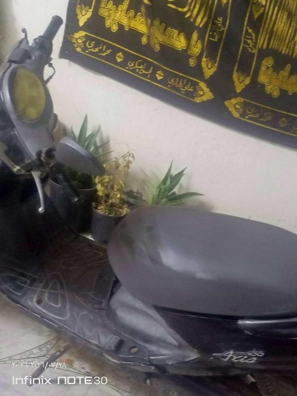لبيع دراجه لكززز مكفوله محرك كهربائيات شغله لبيع او مروس شعندك ***********
