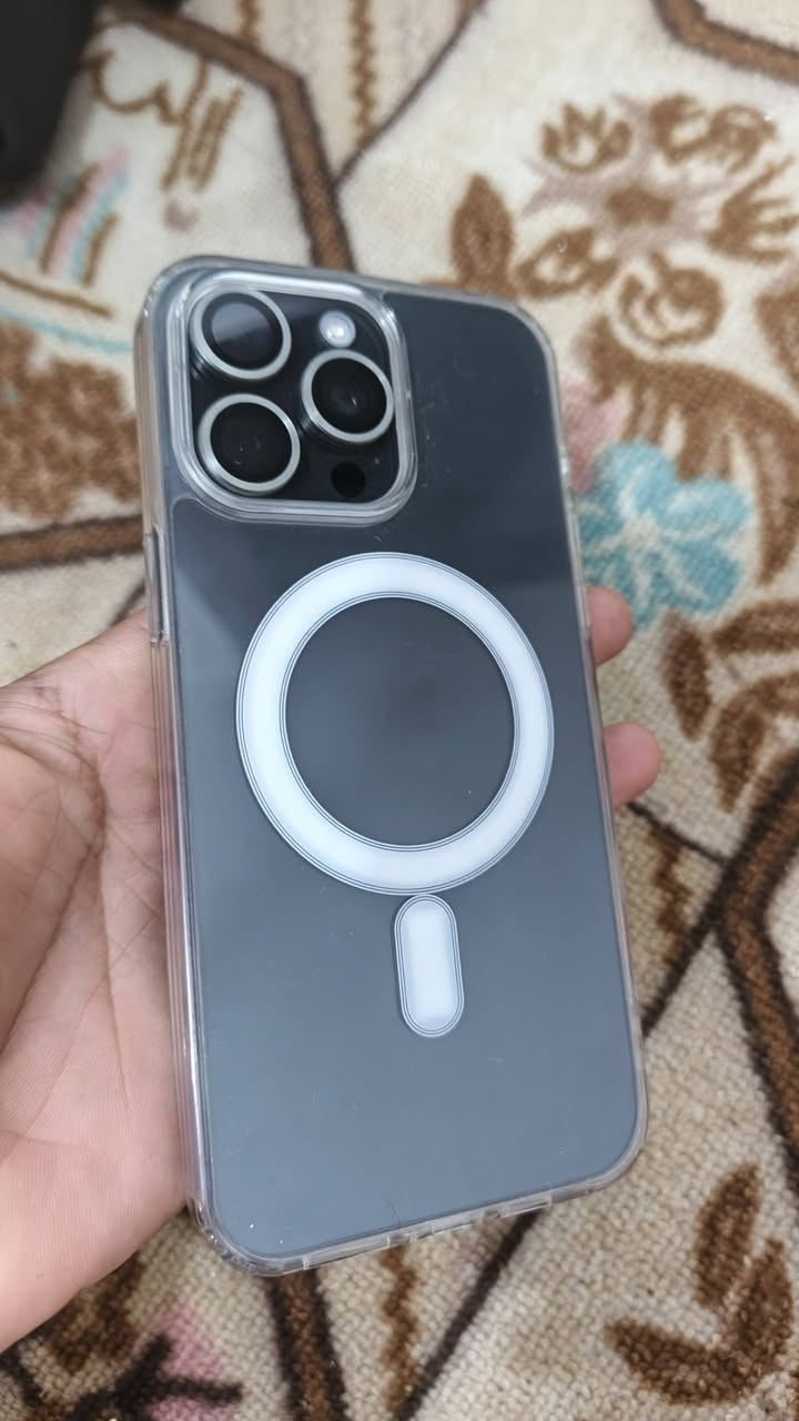 15 برو ماكس
جهاز نضيف بطاريه 89 عدد دورات 447
جهاز مبدل بس شاشه اصليه 3 خيارات 
وياه كارتون وكيبل 
ناصريه مركز 
سعره 800
رقم ***********
