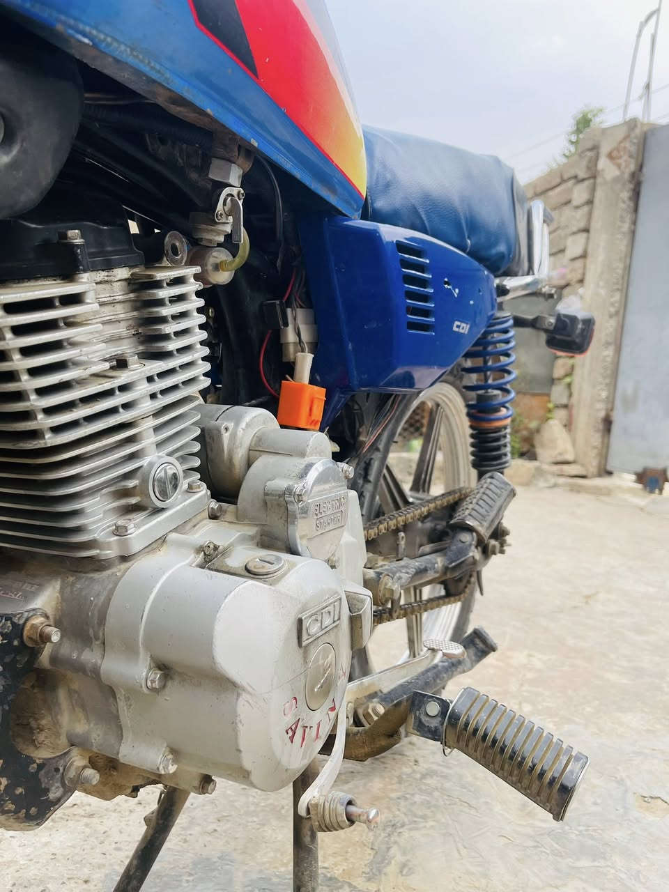 دراجه للبيع موديل 20ب300وبيها مجال ‭٠٧٨٦ ٧٤٩ ٨٨١٩‬
