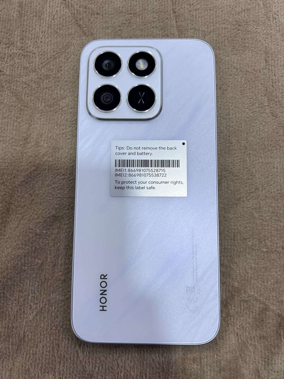 السلام عليكم 
جهاز HONOR / x8c
ذاكرة 256
نقص بس شاحنة
جهاز نظيف وع الفحص 
السعر 210 
للاستفسار ***********
