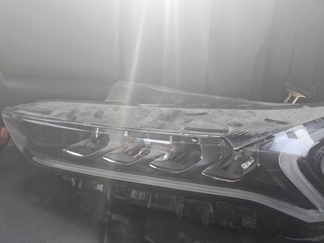 السلام عليكم
السلام عليكم 
لايت كي فايف 4 عدسات امريكي فاتحة من سيارة شرط الفحص ب500.000 الف دينار
للاستفسار ***********
