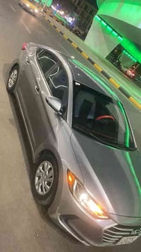 النترا 2017  وارد حادثها قبغ جنطه مبدل بدون دواخل بدون ايرباك  بيها رش...