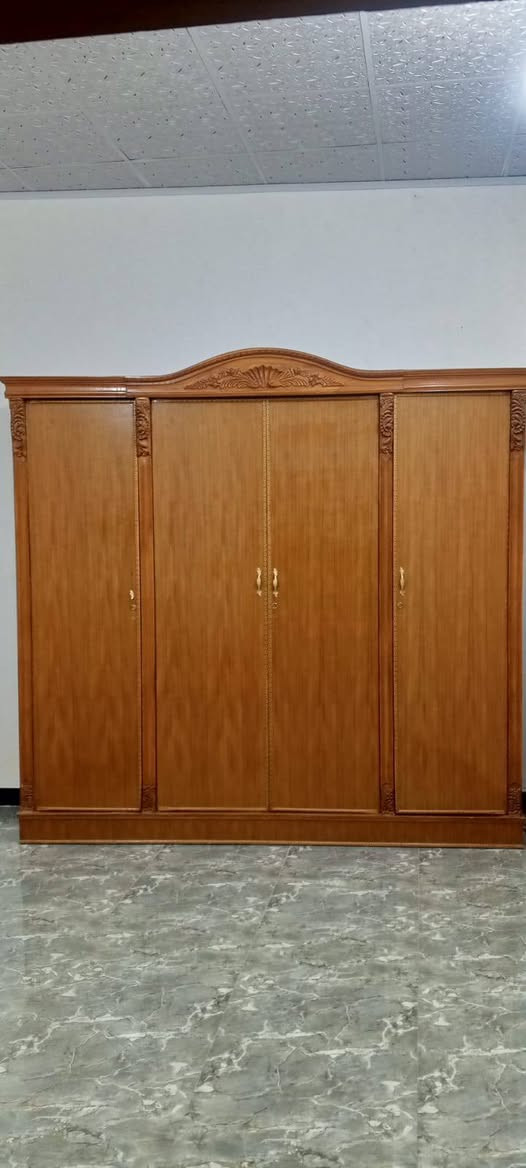 للبيع غراض بيت نضاف للبيع كنتور وغساله وكاونتر بيع مباشر بدون عموله لاستفسار وتساب ***********
