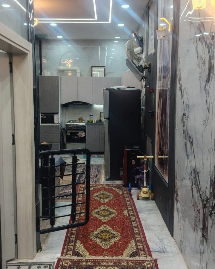 ٩٠ متر للرهن حي الغدير طابقين بناء حديث مرمر ٣ غرف نوم مبلغ الرهن ٨٥ الاتصال ***********
