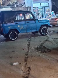 سياره البيع ٨٨ جاهزه من كلشي تخم تاير جديد كير جديد كامله سياره ٠٧٧٠٣٩...