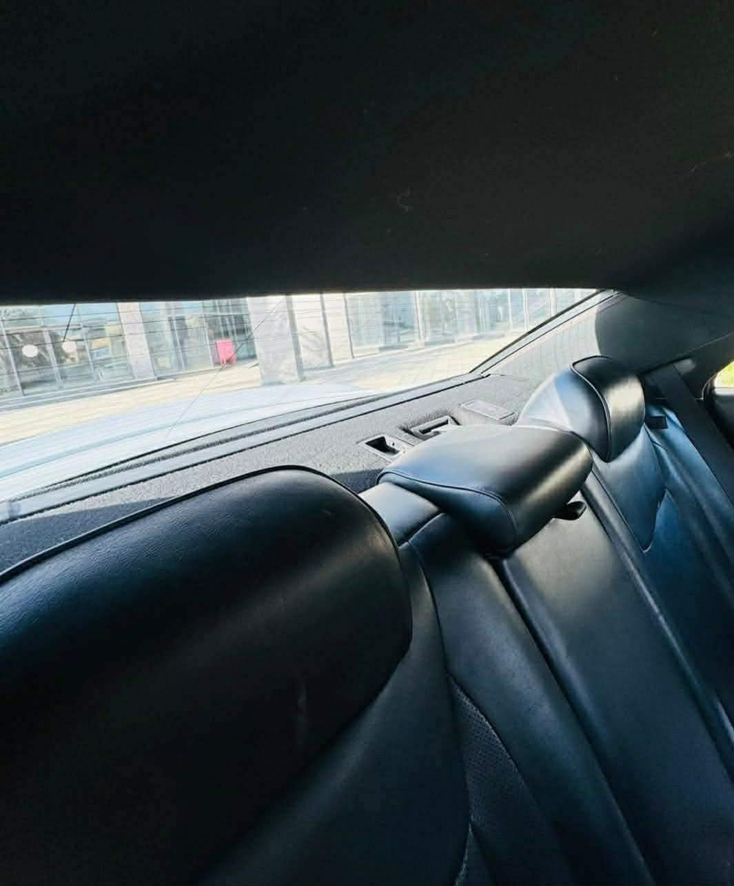 السلام عليكم
اوباما 2012بلاتينيوم 
وارد كندي داخله كلين بنيد محدث مال هيمي 
5700هيمي عليها برنامج دوانز تشتغل  بانزين عادي  
سياره واحد ع واحد فول للاخير 
سعر 163 يرهم مراوس هم 
***********
