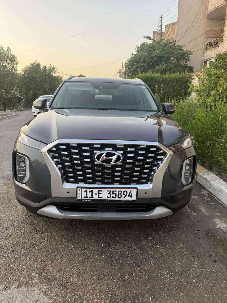 هونداي بلسايد موديل ٢٠٢٢ وارد امريكي 
ماشيه 45 الف
مكينة 6 سلندر 3800
5 وضعيات قيادة
كاميرة خلفية دوارة
حساسات خلفية
سلايت
تشغيل عن بعد  
ابواب بصمة
تشغيل بصمة
رادارات 
7 راكب ، المقاعد منفصل VIP
3 قطع تبريد منفصل
قياده ذاتيه
وتوقف ذاتي 
نظام تحديد المسار
نقطة عمياء
ستيرن رجاج للتنبيه
كشن السايق كهرباء
كشنات تدفئة
مخارج USB
 السيارة نظيفة وبعد بيها هواي مواصفات
رقم بغداد بأسمي
مكان السيارة بغداد
السعر 265 $
الهاتف/ واتساب ***********
