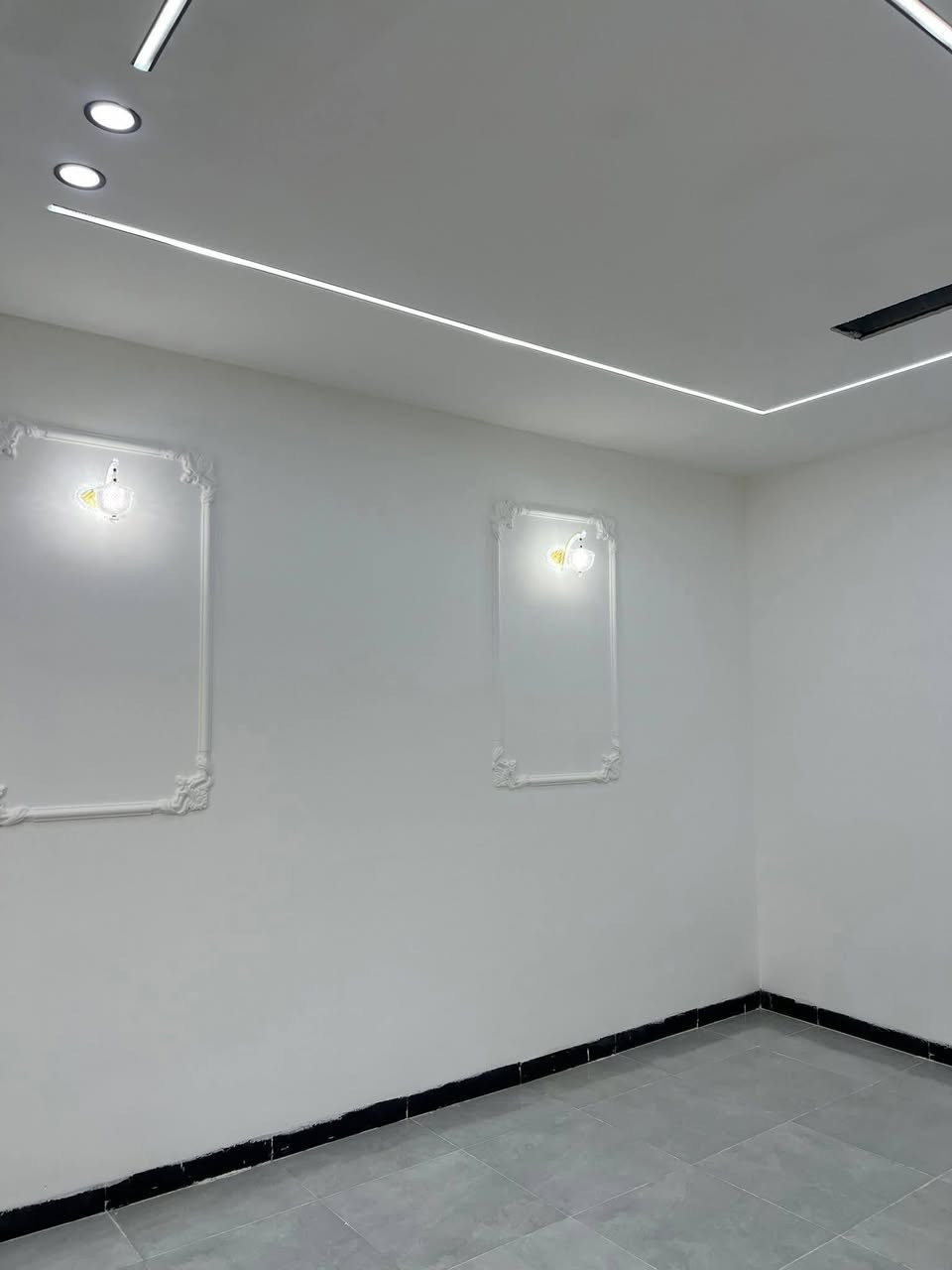 ‏سلام عليكم دارين للبيع بيت 100متر طابقين العنوان كركوك حي بدر  فرع  خدمات ابو وليد البيت صفر مامسكون فول سراميك نضام تبريد مركزي واجة فلين تركي ابواب تركي  تبريد مركزي سعر ٥٨ بي مجال
 للاستفسار الاتصال 
***********
 ***********
