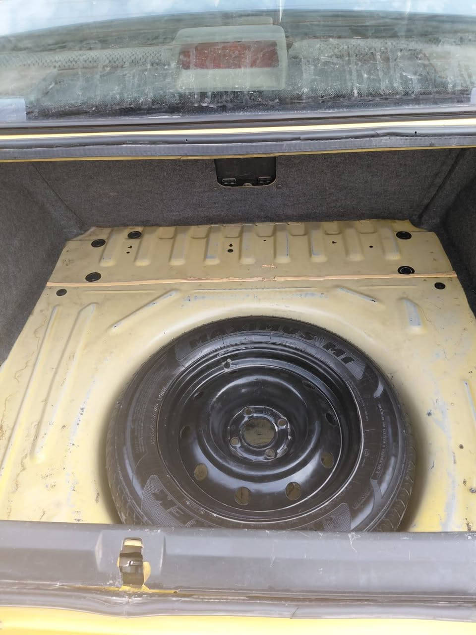 اسلام عليكم بيجوبرص 2015 مصفره من كلشي جاهزه تبريد تدفىٌ حداديه جديده تخم تاير جديد شاشه كامره دواره كامره اماميه كهربأبات كلها شغاله العنوان38  بغداد عامريه *********** بي واتساب
