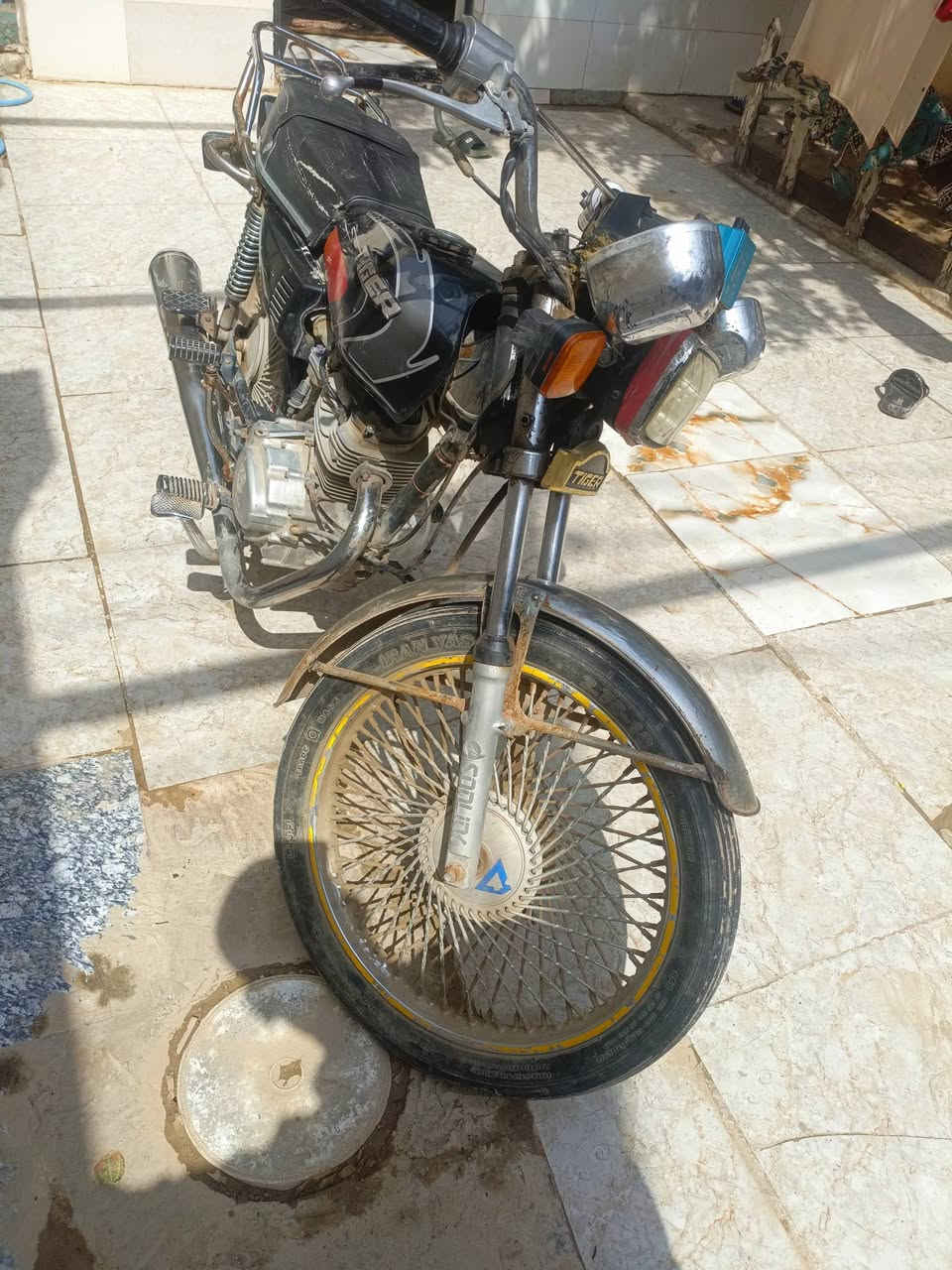 سلام عليكم دراجه تايكرالبيع موديل 20  محرك شرط  وخرس شلعه  ومعدل  مكاني ديالى بعقوبة كاطون ***********
