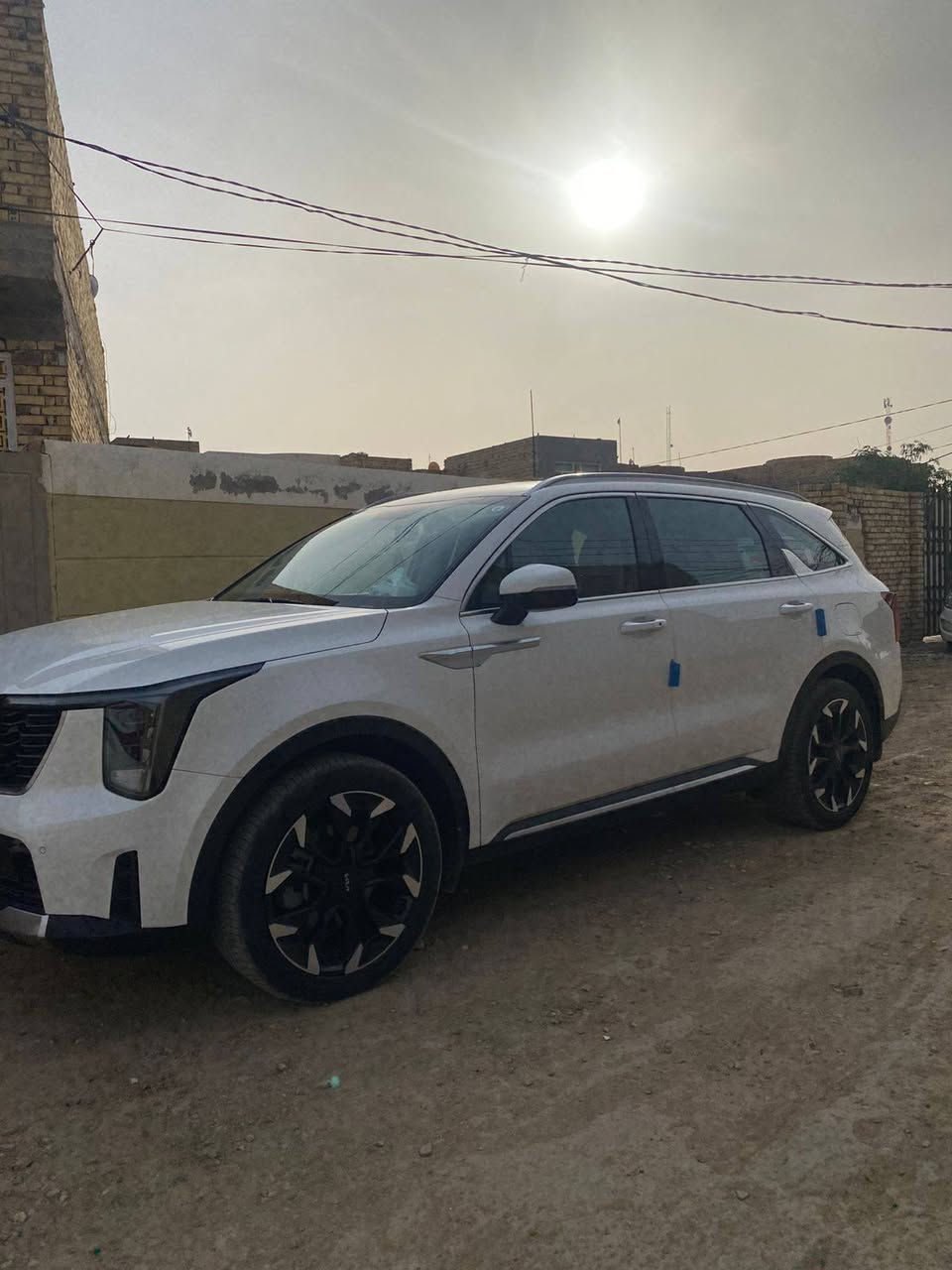 كيا سورنتو 2025 خليجي
ماشيه 20. الف كيلو فقط
رقم بغداد  
مكينة ستة سلندر كفاله عامه وعلى وضع الوكاله 

المواصفات :- 
ويل ٢٠ 
بصمة 
شاشة متصله
كير ماوس 
شفتات ستيرن 
تشغيل عن بعد 
حساسات 
ثلاث انظمة قياده 
شحن لاسلكي
جنطة كهرباء
الخ من المواصفات المعروفة …السعر 305 وبيه مجال بسيط 
مكان السياره  الديوانيه مركز 
***********
