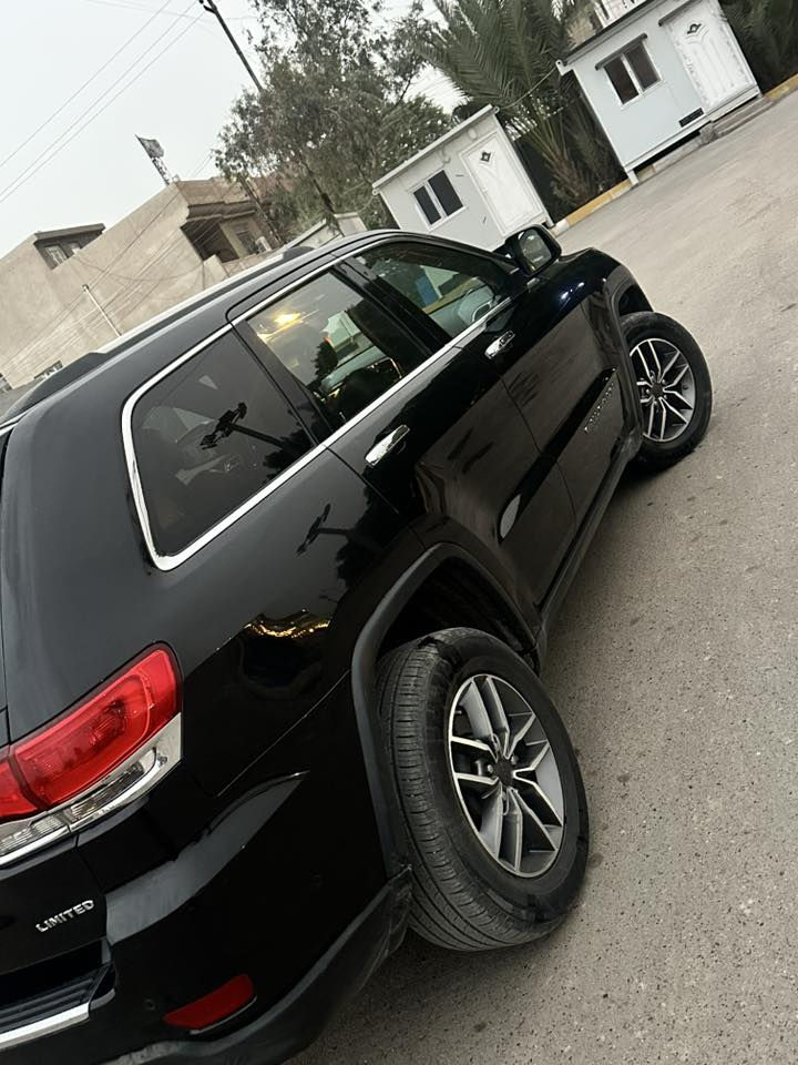 جيب شيروكي لمتد 2021 للبيع
محرك V6
قير أوتوماتيك
دفع رباعي
جلد + شاشة + كاميرا
فتحة سقف
حساسات أمامي/خلفي 

السعر 265

***********
