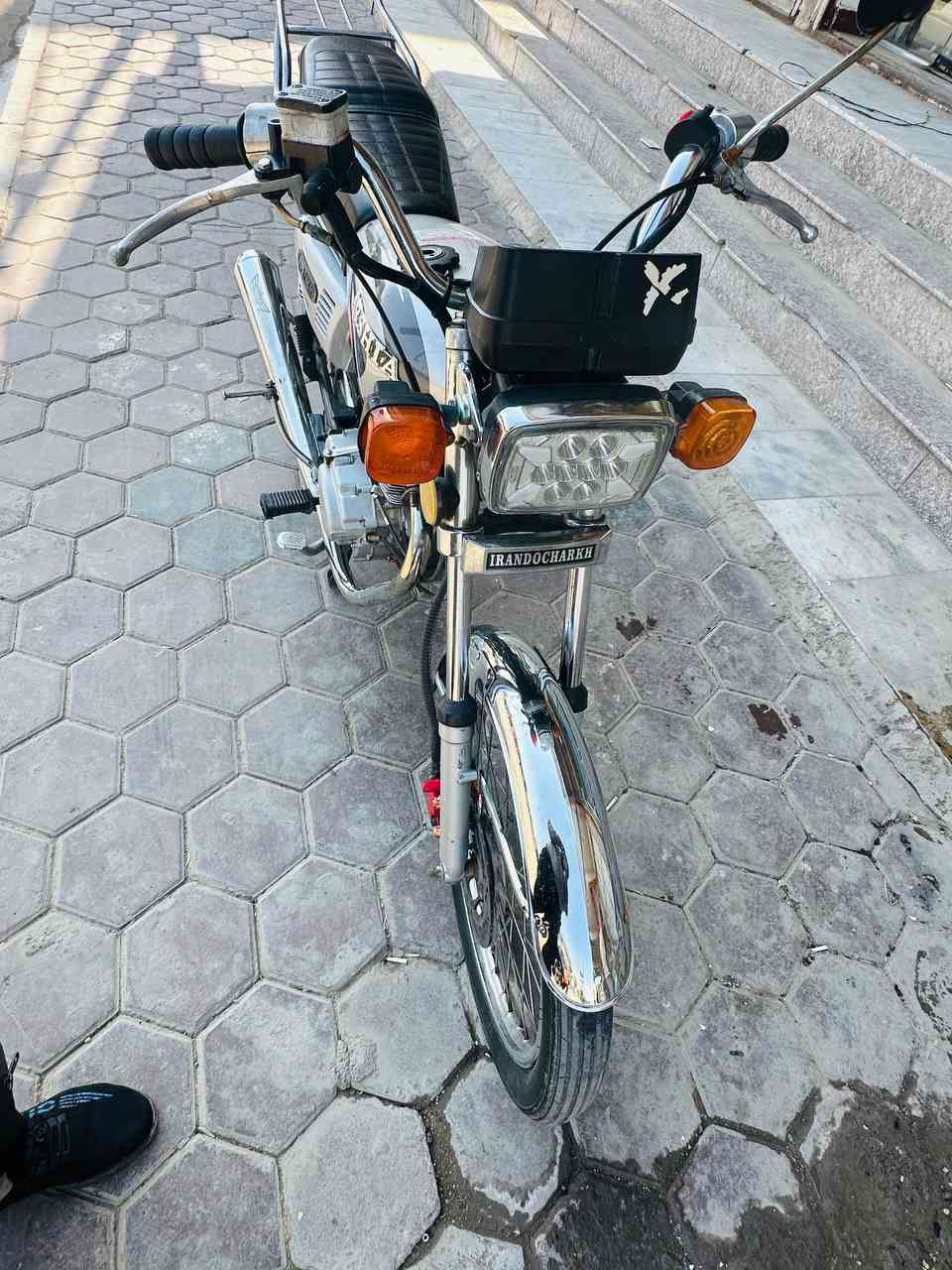 السلام عليكم 
دراجه 4 كير موديل 21
محرك كهرباء خير من الله دراجه نضيفه وحلوه مكانه الخاجيه 
سعره 650 وبيه مجال لشراي 
الاتصال 
***********
***********
