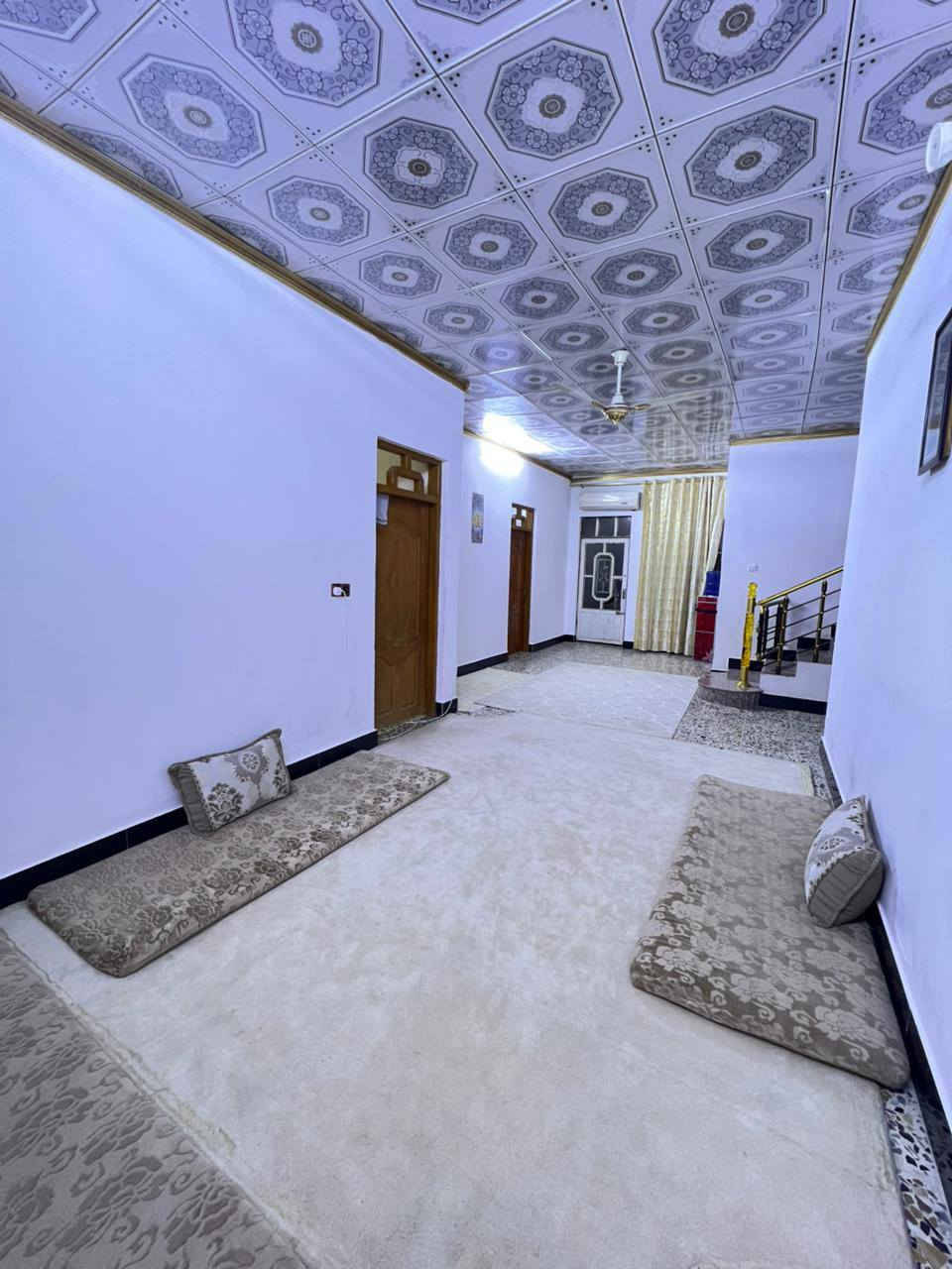 بيت للبيع المساحه 260متر يتكون من 3غرف +استقبال +مطبخ +صاله +3 سبالت+عرفت اخشاب كامل +بردات+كهربائيات ماتصرف عليه لو ربع السعر50الاتصال ***********/***********
