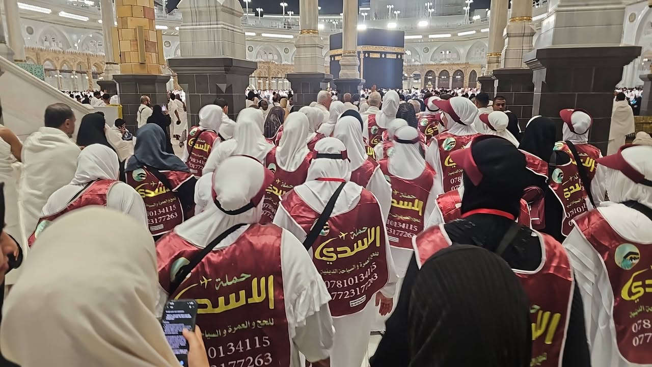 السلام عليكم 
الحمد لله الذي وفقنا لخدمة المعتمرين 
عمرة شهر محرم و صفر 
راجعين الى ديارهم سالمين 
العمرة القادمة يوم 22\7
900 عراقي فقط يشمل طيران ذهاب و اياب 
فندق المدينة المنورة المركزية 
فندق اركان بكه في مكة المكرمة 
3 وجبات طعام 
هدايا للمعتمرين 
مع مرشد ديني يرافق الحملة 
سارعو بالحجز المقاعد محدودة 
***********
***********
