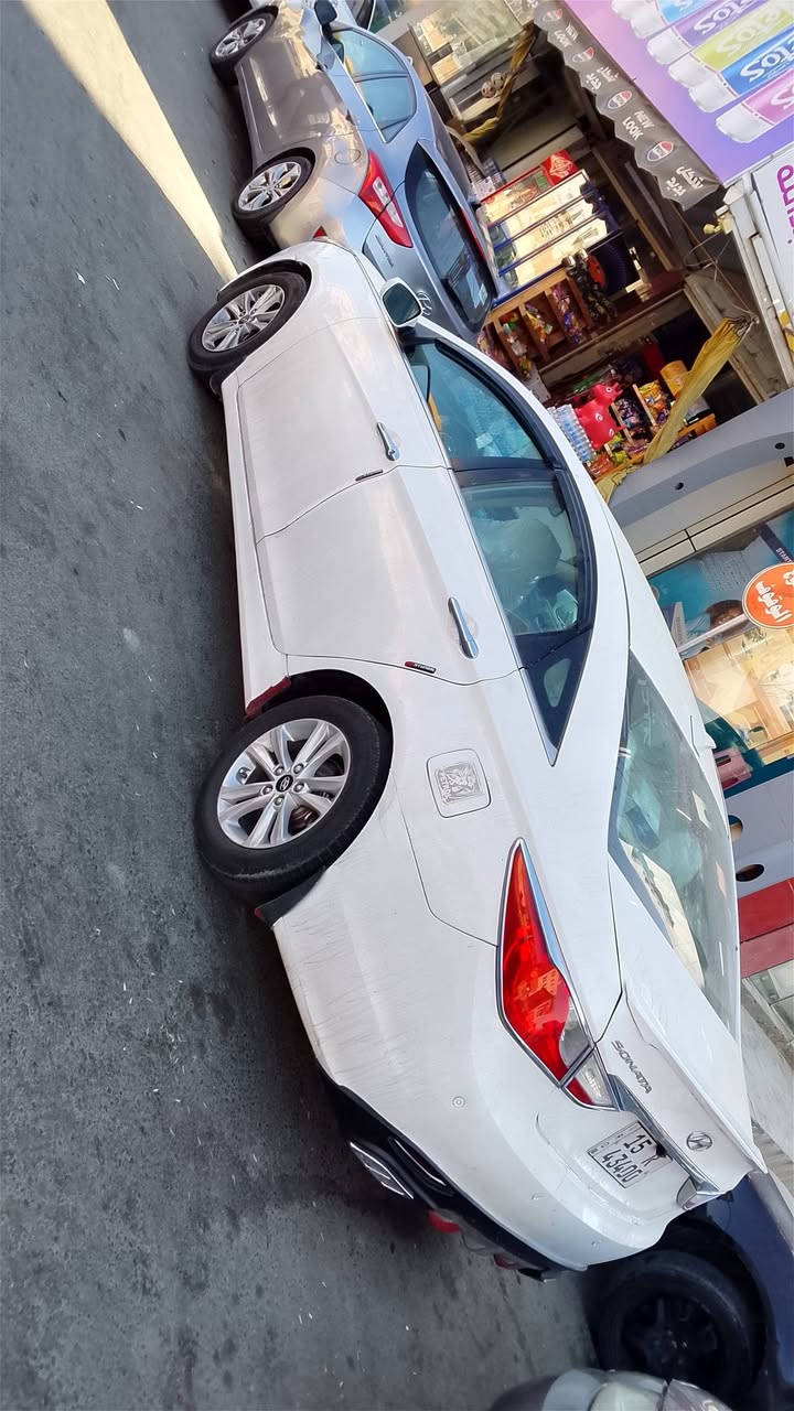 سلام عليكم سوناته للبيع او مراوس سياره وارد امريكي محرك GDAليبل واحد ضرر هلال جاملق
الخلفي فقط رقم انبار دولي عارضها ب97 وبيها مجال بيها صبغ  4قطع سياره مكفوله من ضربه والمعجون عده الحادث هلال جاملغ الخلفي فقط كامله تخم تاير تبريد صدر جديد منضومه زنون التواصل ع رقم *********** تواصل ع رقم فقط
