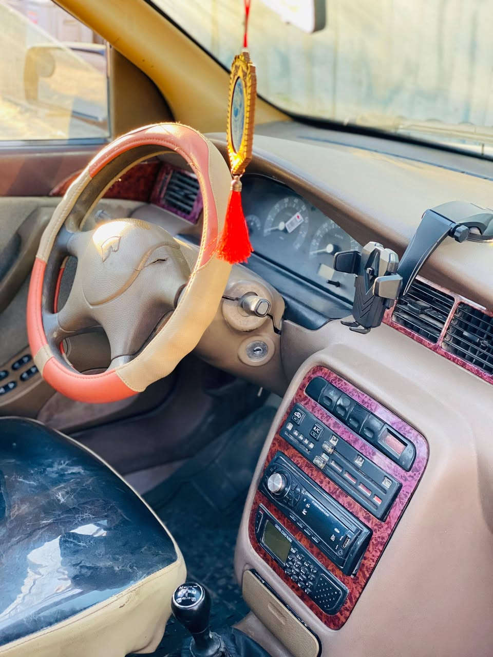 السلام عليكم
سمند موديل 11سياره جاهزه ما عايزه شي رقم بابل بسمي نگليزي مصفره هيئه وغرامات حداديه جديده قبل سبوع عمرتها تخم تاير تبريد شغال سياره مال جناي سياره بل نجف 

سعر ٣٥ وبيها مجال بصيط


**إذا كنت صاحب هذا الإعلان وتريد حذفه لأي سبب، رجاءا أرسل رسالة إلى الدعم الفني**