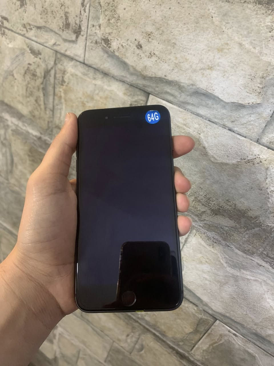 السلام عليكم ايفون 8 بلاس جهاز يلمع شخط مابي مبدل شاشه وبطاريه ذاكرته 64 جهاز كلش نضيف مضموم ويا كيبل اصلي  وكفر سعره 130   وبي مجال   مكاني دورة ابودشير ***********
