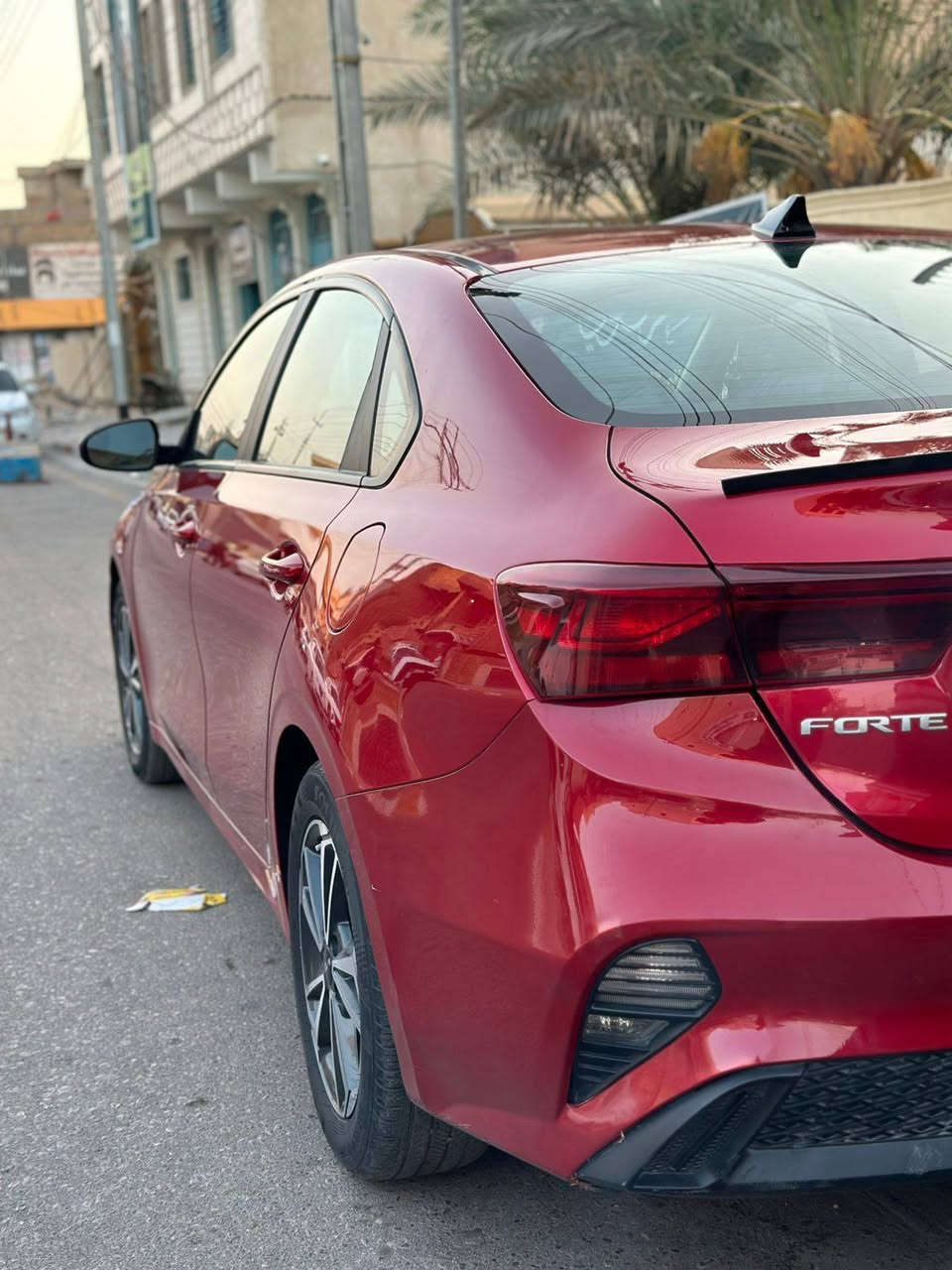 سلام عليكم  فورتي وراد امريكي حادثه بنيد وجاملغ مديل 2023 سياره حره بأسمي هاتف ***********
