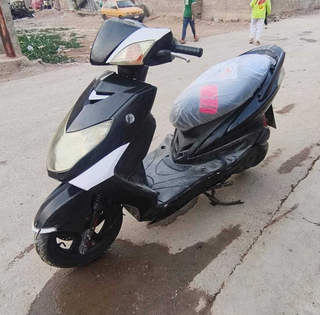 دراجه سكنس للبيع دراجه مال بيت 
سعره450وبي مجال للشراي عنواني بغداد جسر ديالى قديم تفاصيل اكثر خاص او تصال عل رقم***********
