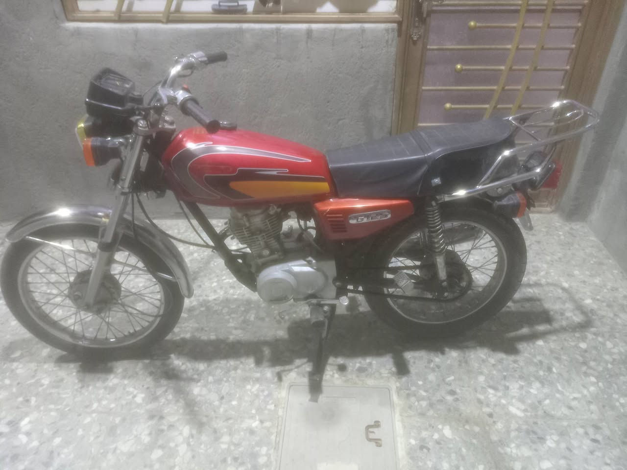 اربعه كير كلك موديل ٢٢ دراجه مكينه حلوه كهربئيات كلهه شغاله ماناقصهه شي دراجه نضيفه شلعه قويه السعر ٣٧٥ وبيهه مجال كربلااء *********** متواجد اتصال واتساب مازنجر علخط
