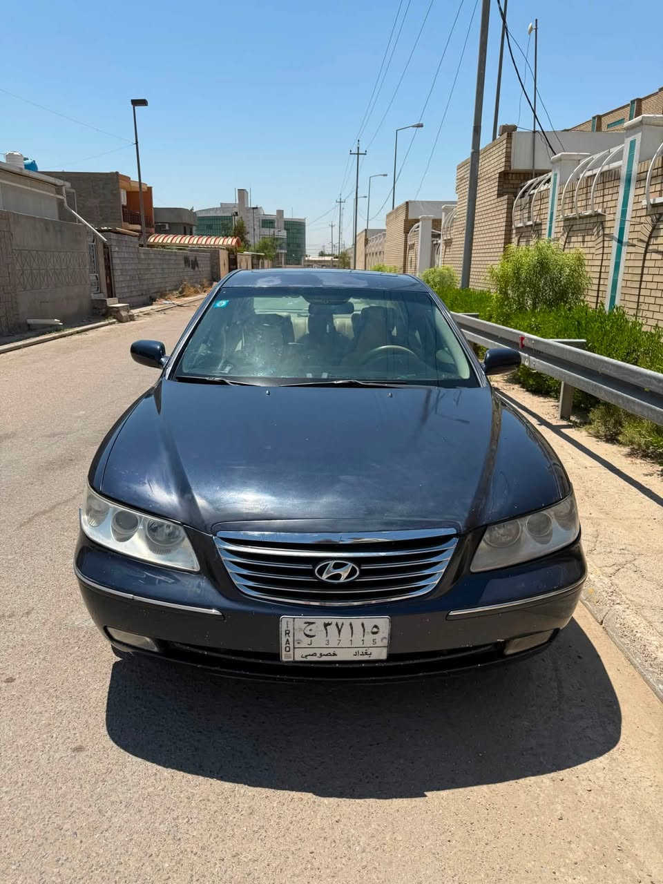 للبيع هيونداي أزيرا Limited موديل 2007

🔹 وارد أمريكي (حادث سابق بالجاملغ الأيسر)
🔹 اللون: نيلي
🔹 محرك 3800 V6
🔹 گير أوتوماتيك 5 سرعات مع تعشيق يدوي (Shiftronic)

المواصفات:
• فئة Limited
• كشنات جلد كهربائية مع تدفئة للمقاعد الأمامية
• فتحة سقف كهربائية
• شاشة iPad
• كاميرا خلفية
• نظام صوت Infinity مع مضخم صوت (Subwoofer)
• مثبت سرعة
• تحكم بالستيرن
• تبريد قطعتين
• مرايا كهربائية
• نظام ABS
• جميع الكهربائيات مكفولة

ملاحظات:
• السيارة مصبوغة حزام.
• المحرك بيه خانة واكفة.
• تخم تايرات بحالة جيدة.

سعر خاص

📞 للاستفسار:
***********
***********
