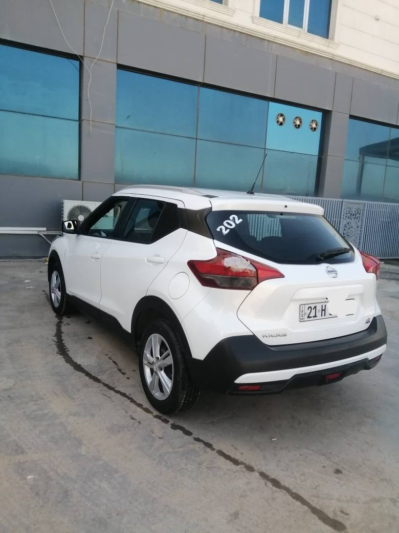 نیسان کیکس  مۆدێل 2020 مواسفات S مەکینە و گێری بەشەرتە دووپارجەی  سبوغە جەمپێکی 
خەفیفی پێشی هەیە پشتی کەپسە، سعری116وەرەقەو مەجال
*********** شقلاوة, أربيل
