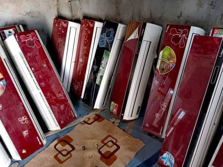 السلام عليكم العندة سبالت او مكيفات عطلانة
اخذهن بسعار خيالية فتح ونقل كلو علينة
ومايكون خاطرك الة طيب تعال خاص وتدلل
او اتصل علة الرقم ***********
