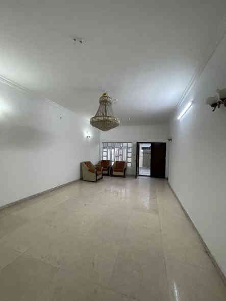 للايجار 
دار نظيف في حي المنصور 

المساحة 200 متر مربع 

يحتوي على اربع غرف نوم وصالة ومطبخ وكراج وباقي الخدمات 

🔴نستقبل كافة عقاراتكم في المنصور 

بأمكانكم طلب أو عرض عقارتكم … بيع - إيجار 

ضمن منطقة المنصور والمناطق المجاورة لها

للاستفسار عن التفاصيل ***********

🟢 ☎️ رابط تطبيق الواتس اب :

https://wa.me/message/6I547CCUKCYMB1

#عقارات #ايجار #العراق #اكسبلور
