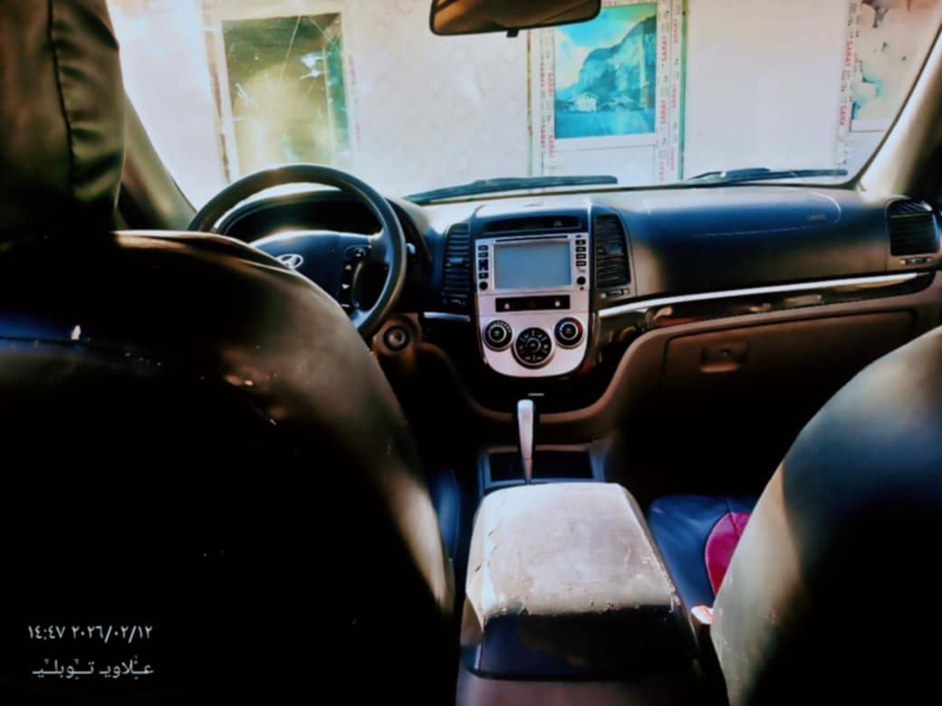 سياره سنتافي موديل 2007 سته سلندر محرك 2700 وارد امريكي سنويه محدثه 2030بيه باب وجاملغ الخلفيات جاردات بيه ونه خفيفه بلكير للتواصل ***********
