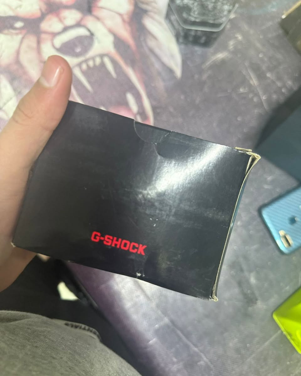 السلام عليكم عيوني 
ساعه من شركه كاسيو ⭐
ماركه اصليه شي مرتب 
اكتب سعرك وبل العافيه🙏✅


**إذا كنت صاحب هذا الإعلان وتريد حذفه لأي سبب، رجاءا أرسل رسالة إلى الدعم الفني**