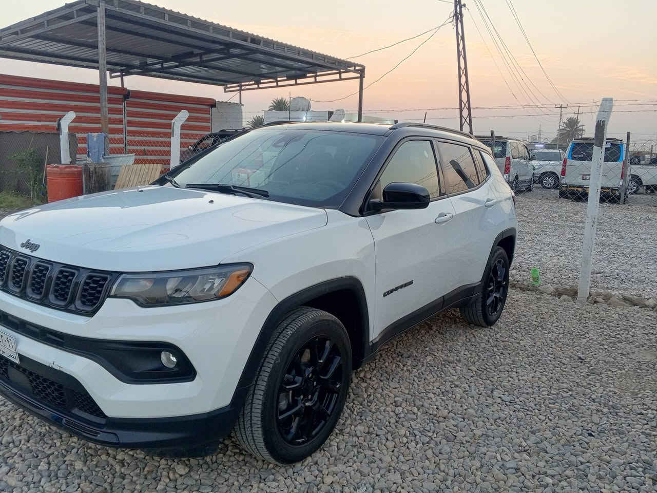 السلام عليكم 
بيع او مراوس حسب القناعة 
 جيب كومباس موديل 2024 لمتد بيهة فقط قطعة واحدة بدون دواخل موضحة بل سونار بجم كبس سيارة جديدة مال جناي جاهزة علة اخر حباية 
السعر (180) وبيهة مجال حك الجية 
العنوان/بابل _الشوملي 
للاستفسار الاتصال 
***********
***********
