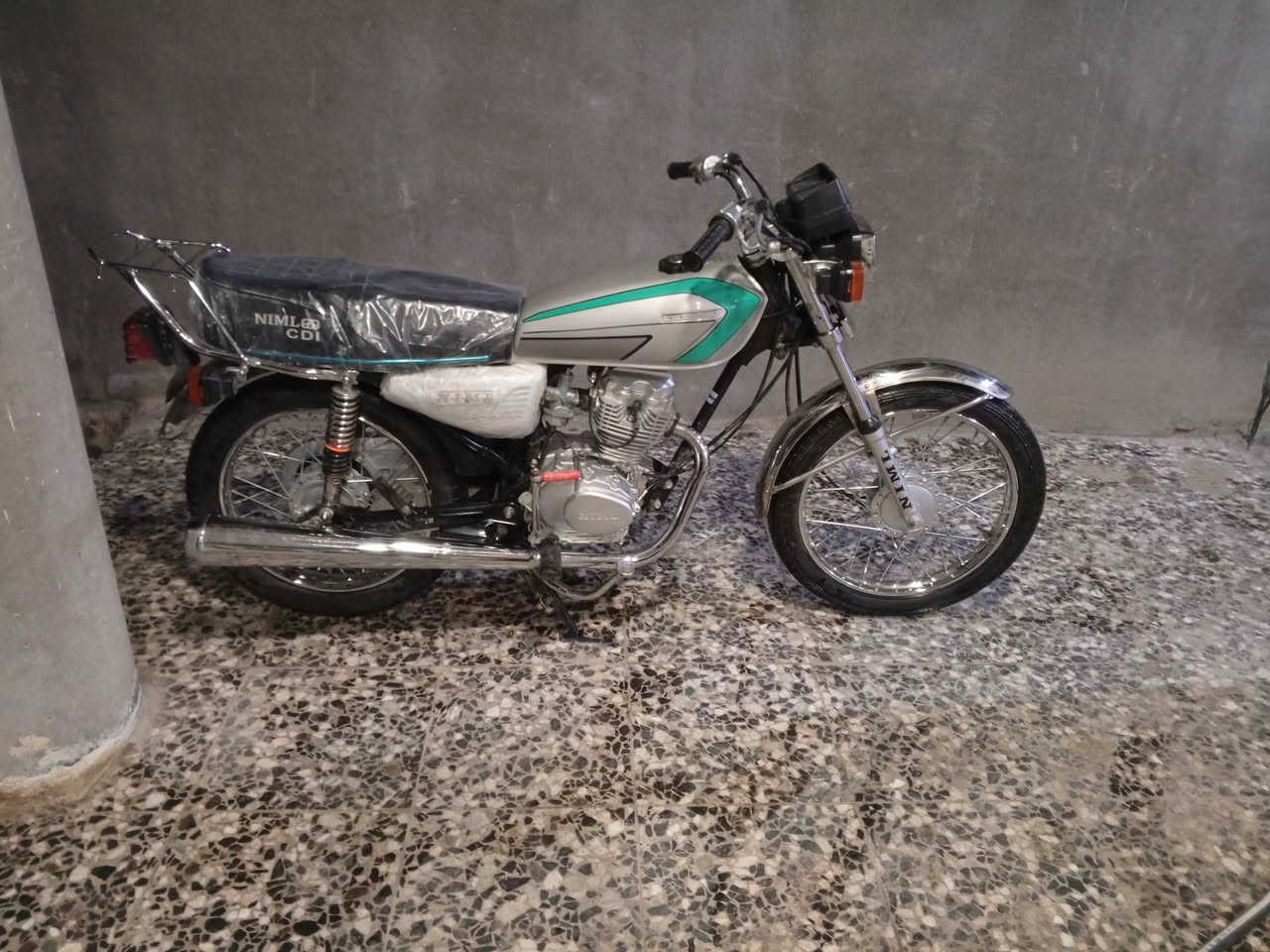 للبيع دراجه نامه امتياز اوراق كامله مكفوله موديل 26 السعر 650وبيها مجال وتصال *********** مكان بابل سدت الهنديه المهناويه نضيفا شهر من طالعه
