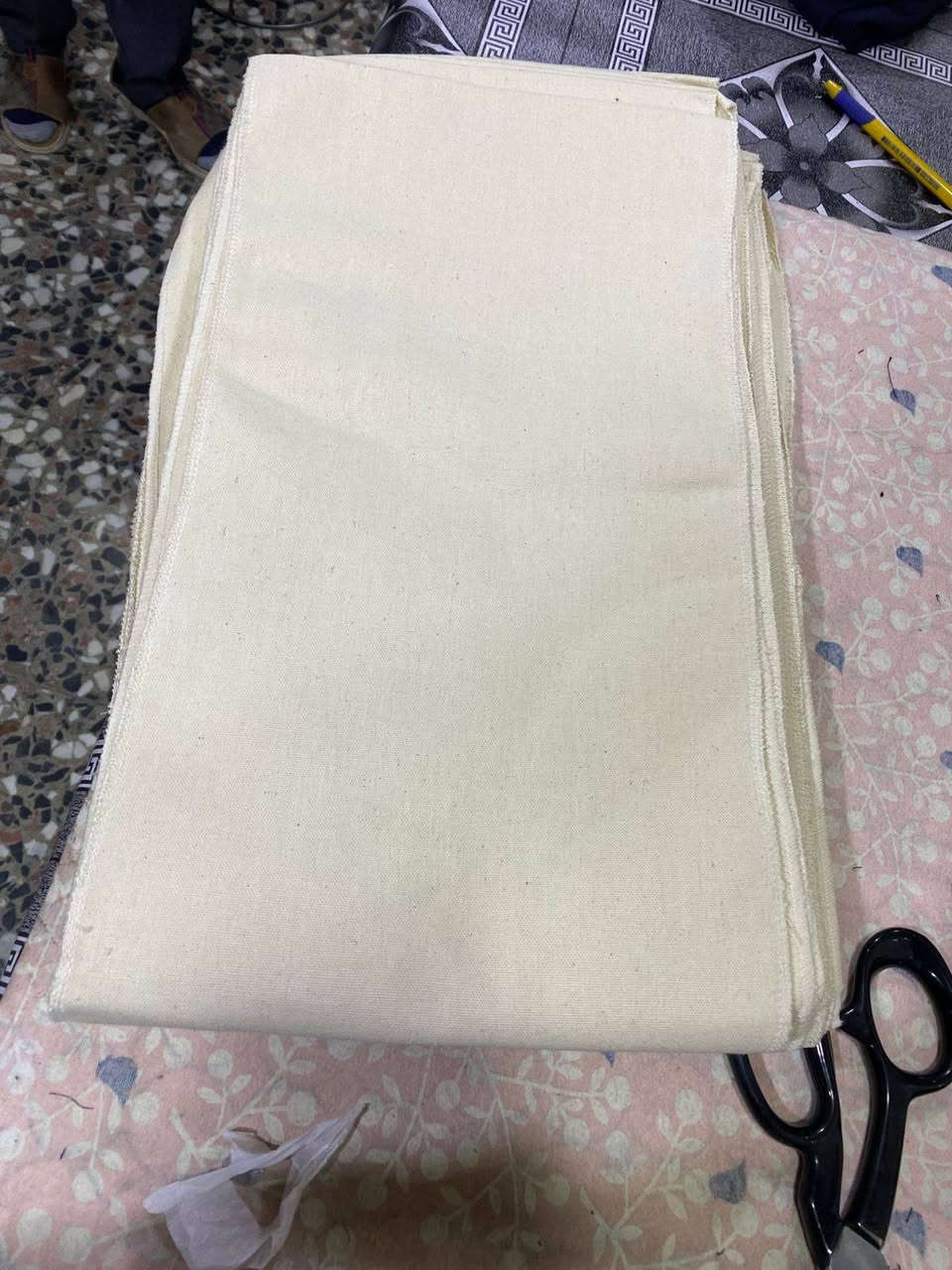 💠بسم الله الرحمن الرحيم
❗بفضل الله توفرت خاميات الكتيم والروسي الاصلي 💠والالوان 
❗اسعار الخاميات كل الاتي
💠الابيض الكتيم الاصلي 80 الف 
❗الابيض الروسي قطن  75 الف 
💠 الابيض الكتان القطن 95 الف 
💠الالوان كافه متوفره 
❗ الألوان العادي 100 الف 
💠 الألوان الكتيم الاصلي ثخين خشن 140 الف 
❗ الألوان الصوف قطن خالص 150 الف 
🚗🚐توصيل لكافه المحافظات وبغداد مجاني
📞للاتصال والحجز واتساب ***********
