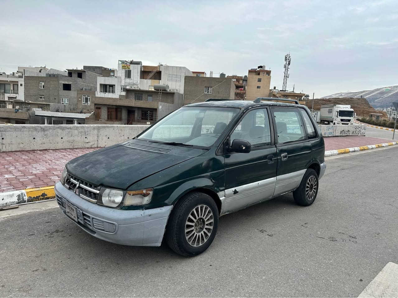 ***********گلاند مسته ر بؤشي 
فرؤشتنو. گؤرينه وه له سه ر دل گرتن
ئارمي پلاستي هه وليره به شه رت
گيرومه كينه بي عه يب
مه كينه 37 
8وه لف موديلي 1993ستيشن
سه ياره بكي ريكو پيكه وكاره باي تايه ي مه زبوته
 دوو جام كاره باي 
سيعري 14گه لايه و معامه له
له سليمانيم گؤرينه وه ش ده كه م له سه ر دل گرتن السليمانية, العراق
