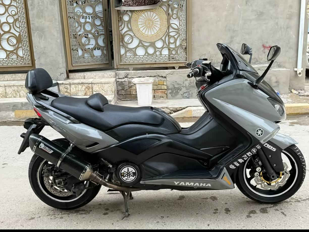 السلام عليكم للبيع دراجة T_max موديل 14 مكينة 530 مكفوله برغي ما مفتوح شرط الفحص كلتش رياضي صالنصه رياضي التجوة أصلية يدات رياضي عنابر رياضي شلعة معدل كلة شغال بدون اي نقوصات الدراجه ماشيه 26 العنوان بغداد المعالف السعر 28$ وبيها مجال بسيط للتواصل فقط على الرقم او الواتساب ***********
