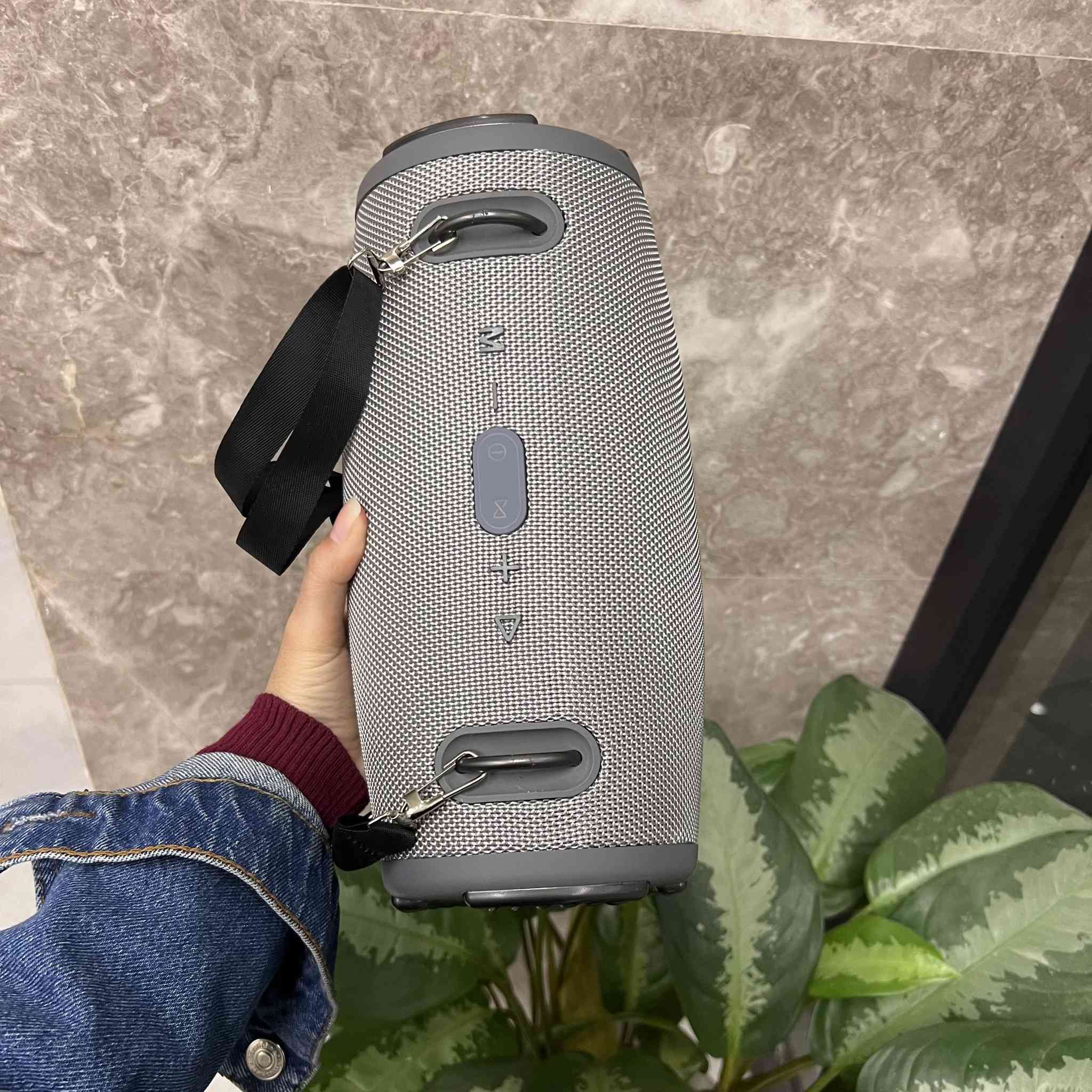 🔥 استمتع بصوتك بكل مكان مع سماعة XTREEM3!

سماعة لاسلكية محمولة بصوت قوي وبطارية تدوم حتى 15 ساعة 🔋
تدعم المكالمات ومدى تشغيل يصل إلى 10 أمتار 📶

25 الف


**إذا كنت صاحب هذا الإعلان وتريد حذفه لأي سبب، رجاءا أرسل رسالة إلى الدعم الفني**