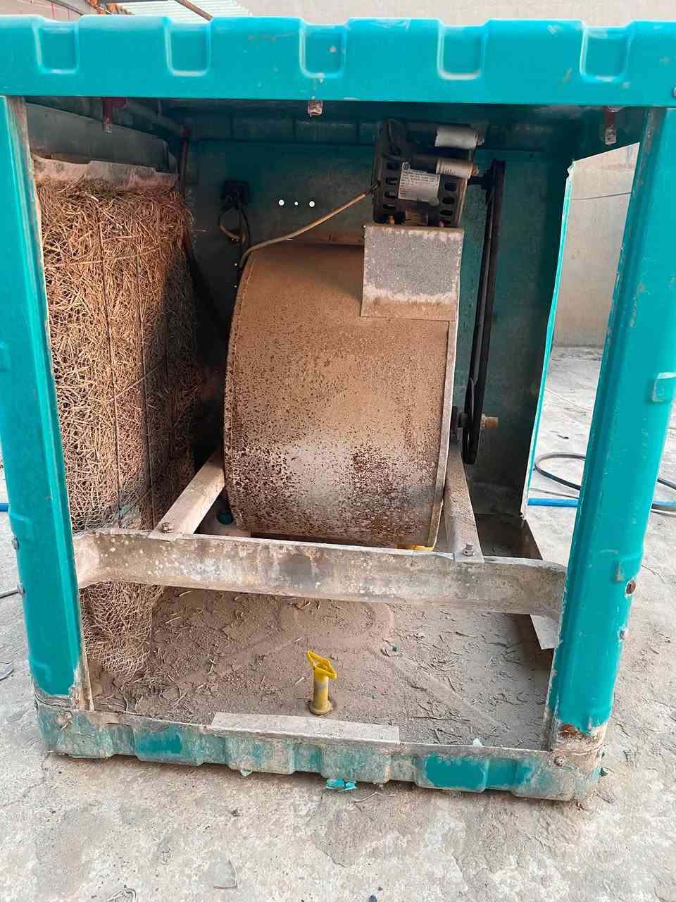 سلام عليكم ركز بالمنشور قبل لا طبلي خاص مبردات ثنين حجم ثنين ونص الحجم الجبير   الاوله الي لونه اخضر. تشتغل ونضيفه ماطور نحاس اصلي سعره 85 وبيه مجال الثانيه لونه ابيضّ ماعرف شبيه من تخليه بالكهرباء تفصل الكهرباء  ماعرف خلل بالماطور بالربط  ابيع كشر بدون ماطور كامله ببيبان وكلشي قيم وآخذ جماعة 25 لا تراسلني رجائا متواجد خاص او واتساب ***********
