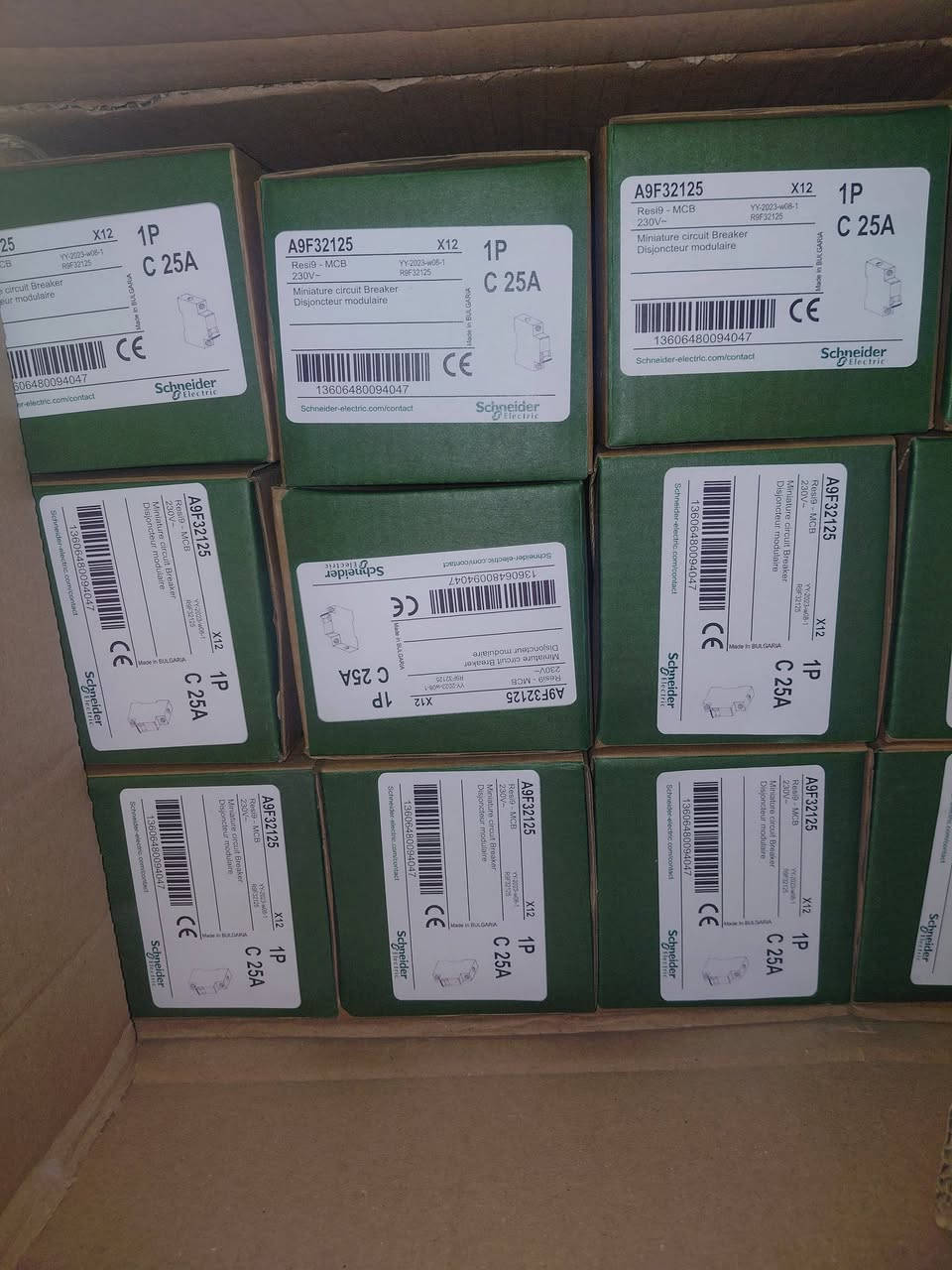 🚨 متوفر الآن مفتاح شنايدر ريزي 9 (Resi9) 
⚡ 1P Curve C
📌 الأمبيرات المتاحة: 
16A - 20A - 25A - 32A
📦 متوفر بالكميات
📩 للاستفسار أو الطلب ابعتلنا رسالة.
01116724491


**إذا كنت صاحب هذا الإعلان وتريد حذفه لأي سبب، رجاءا أرسل رسالة إلى الدعم الفني**