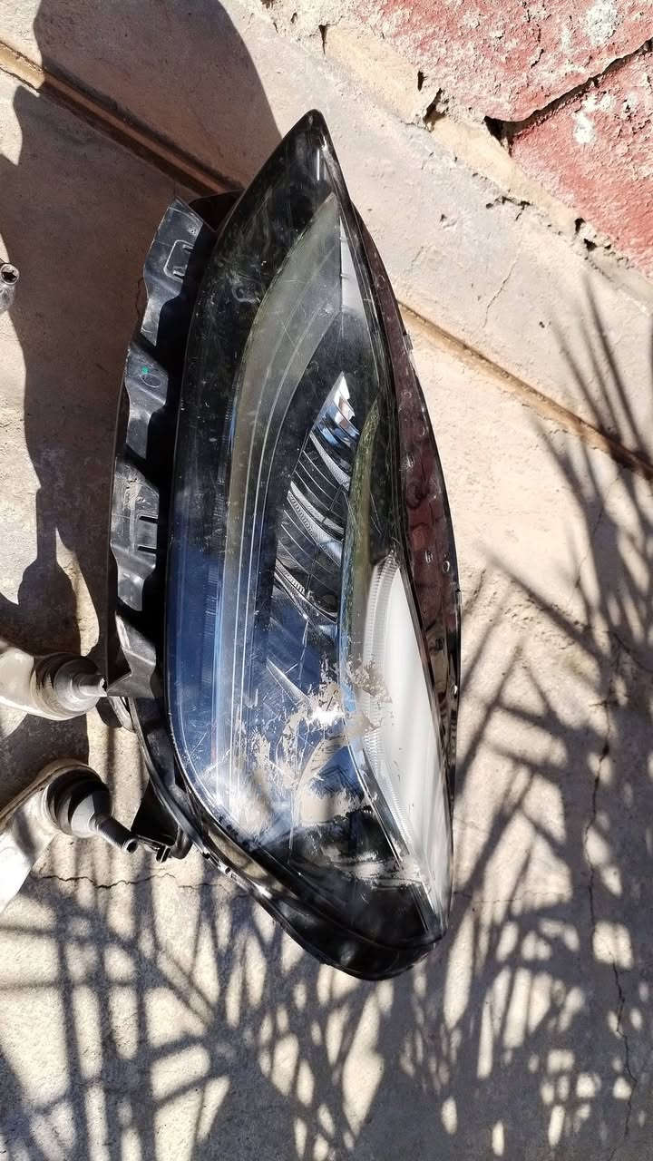 السلام عليكم عندي غراض تسلا للبيع بسعر مناسب للمراسله الاتصال بالرقم ***********
