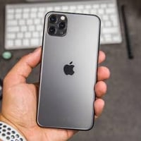 آيفون ١١ برو ماكس • ٢٥٦ • بطارية ٧٢٪