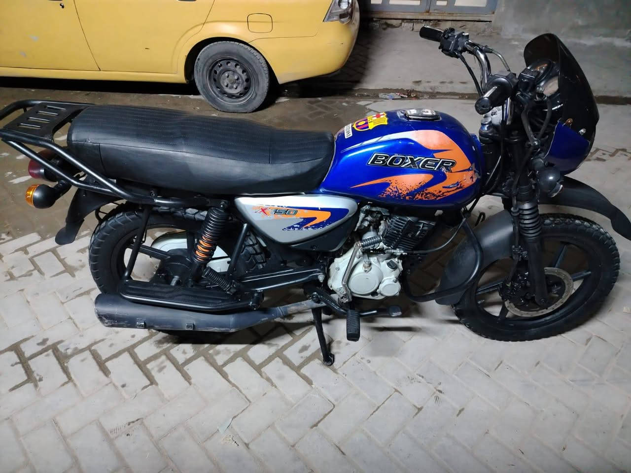 السلام عليكم شباب دراجه بوكسر 2023 اوراق سكنر السعر 850 مكاني بغداد ***********ال***********
