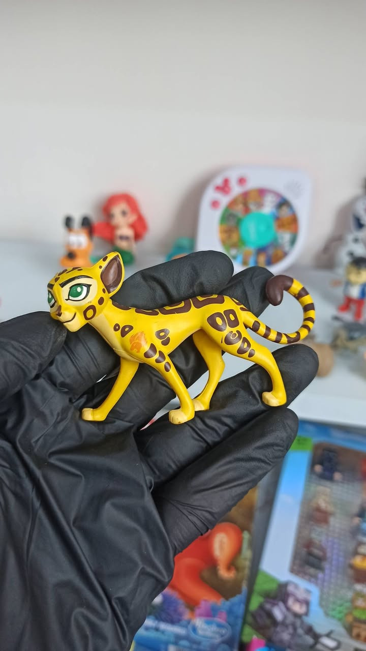 شخصيات ديزني
كل القطع مختومه ديزني 
.
.
30 ألف مع التوصيل 
- للتواصل واتساب فقط‼️ ⬅️ ***********
