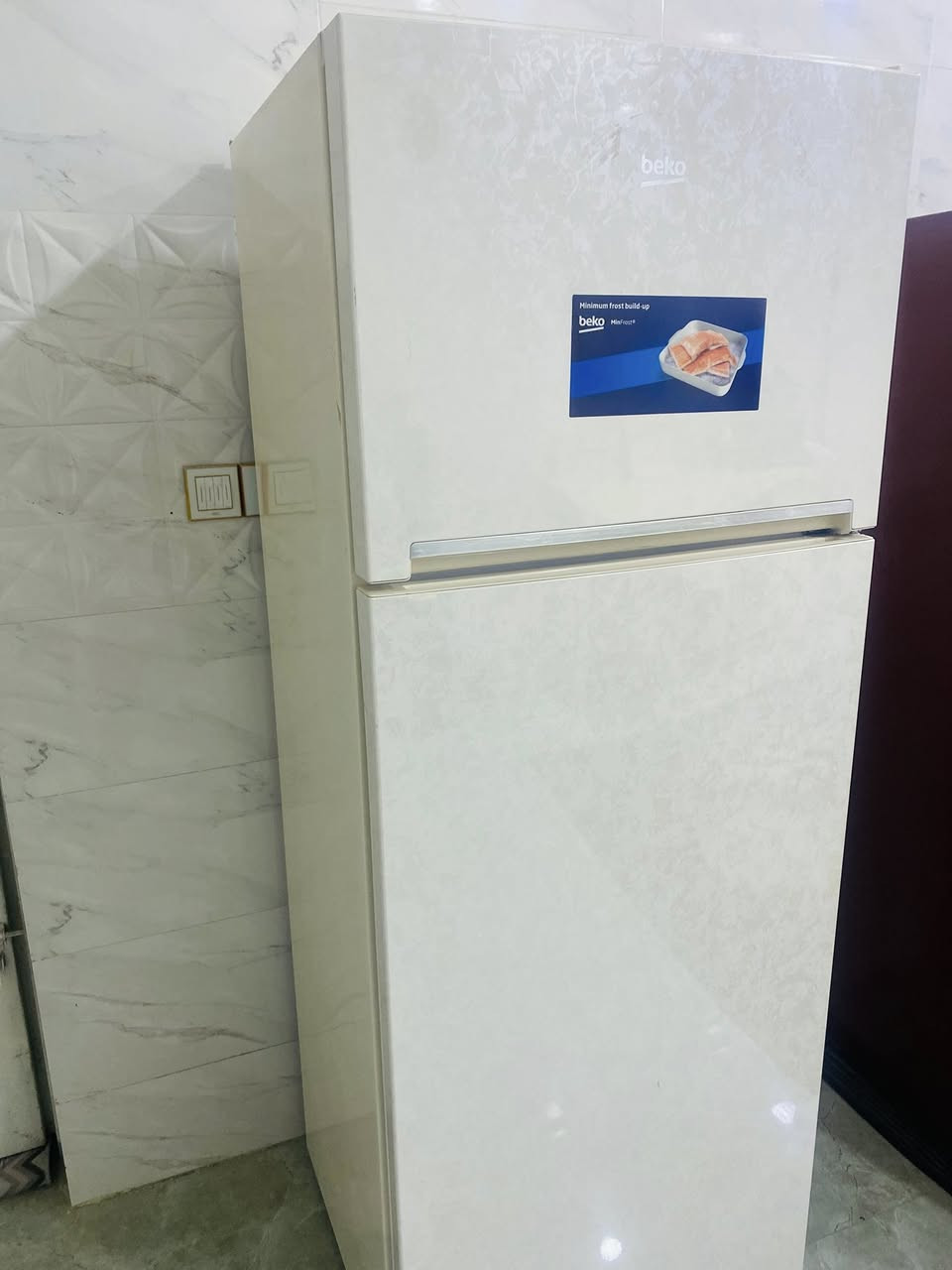 الغراض جدد بالباكيت 
الشراي يتصل على الرقم
***********
